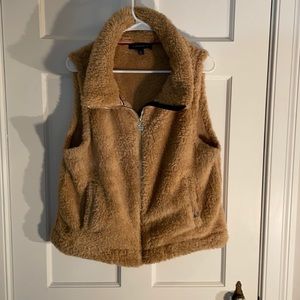 Snuggly Tommy Hilfiger Sherpa vest